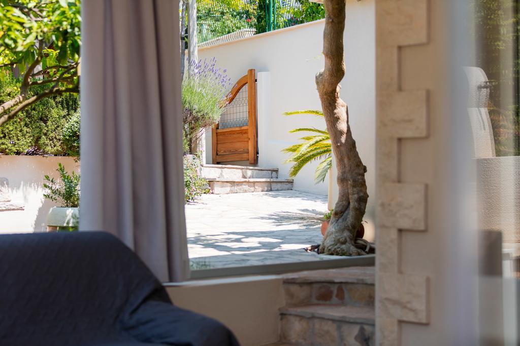 Villa Kamenica Komiža Kültér fotó
