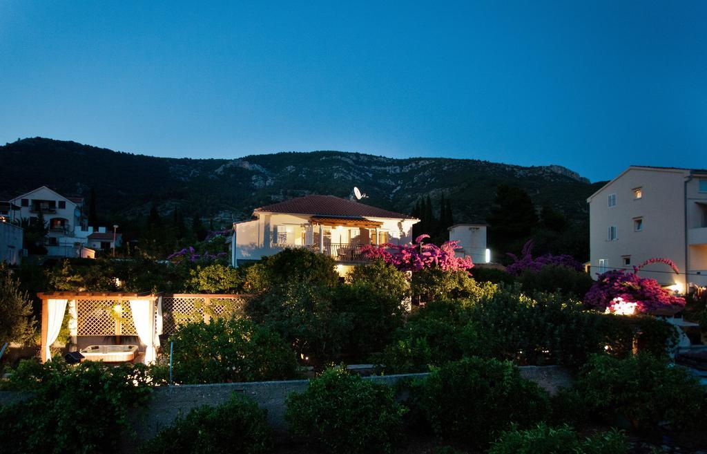 Villa Kamenica Komiža Kültér fotó