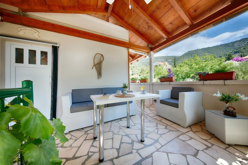 Villa Kamenica Komiža Kültér fotó